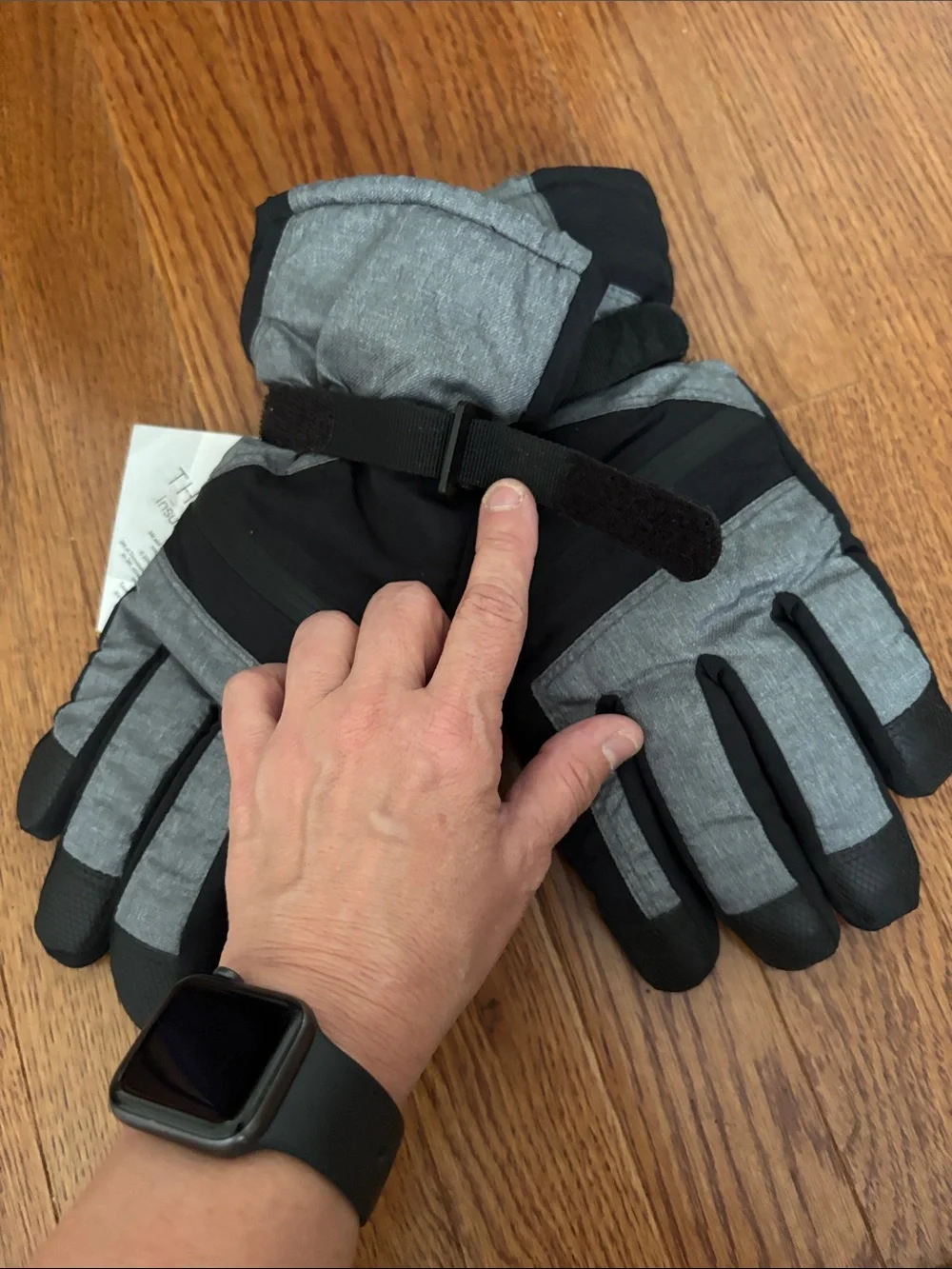 Tek Gear Men's Black & Gray Insulated Ski Gloves